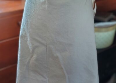 blue flower harvesting apron front