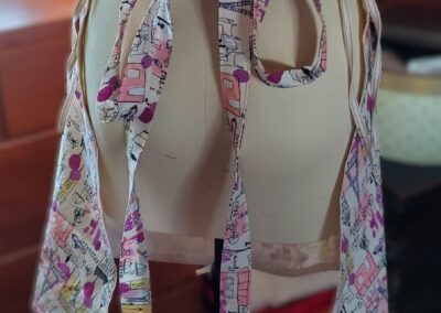 reverse paris harvesting apron back