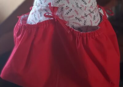 reversed gathered white harvesting apron front side