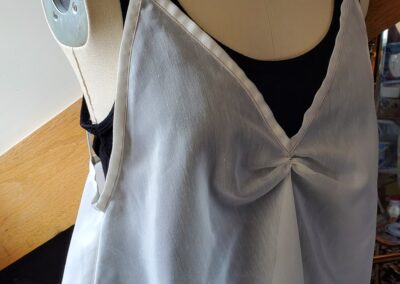 velata dress side front closeup