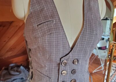 belladonna vest side front