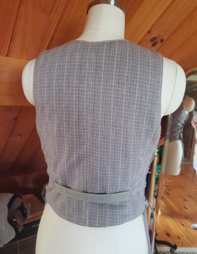 belladonna vest back