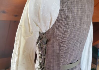 left back side of belladonna vest