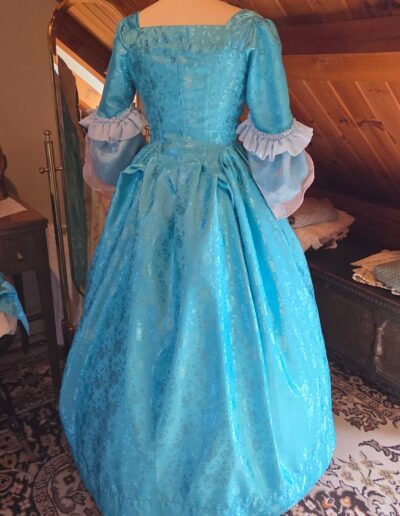 pauper dress back