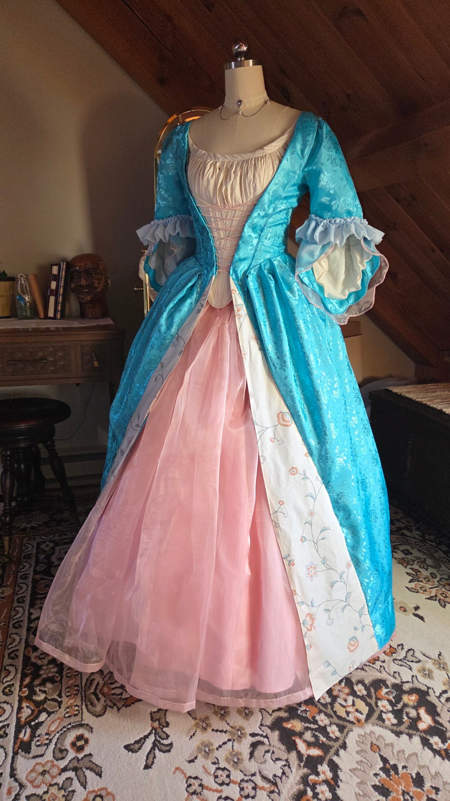 main gown side front