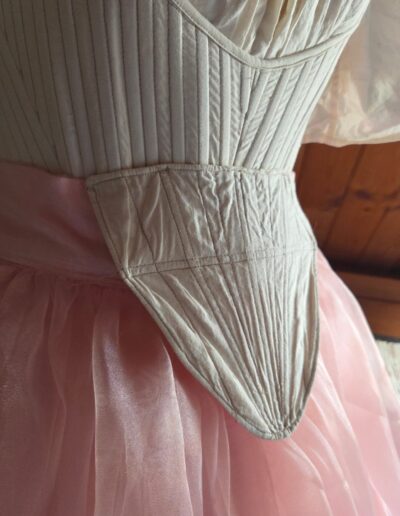 short stomacher right front view
