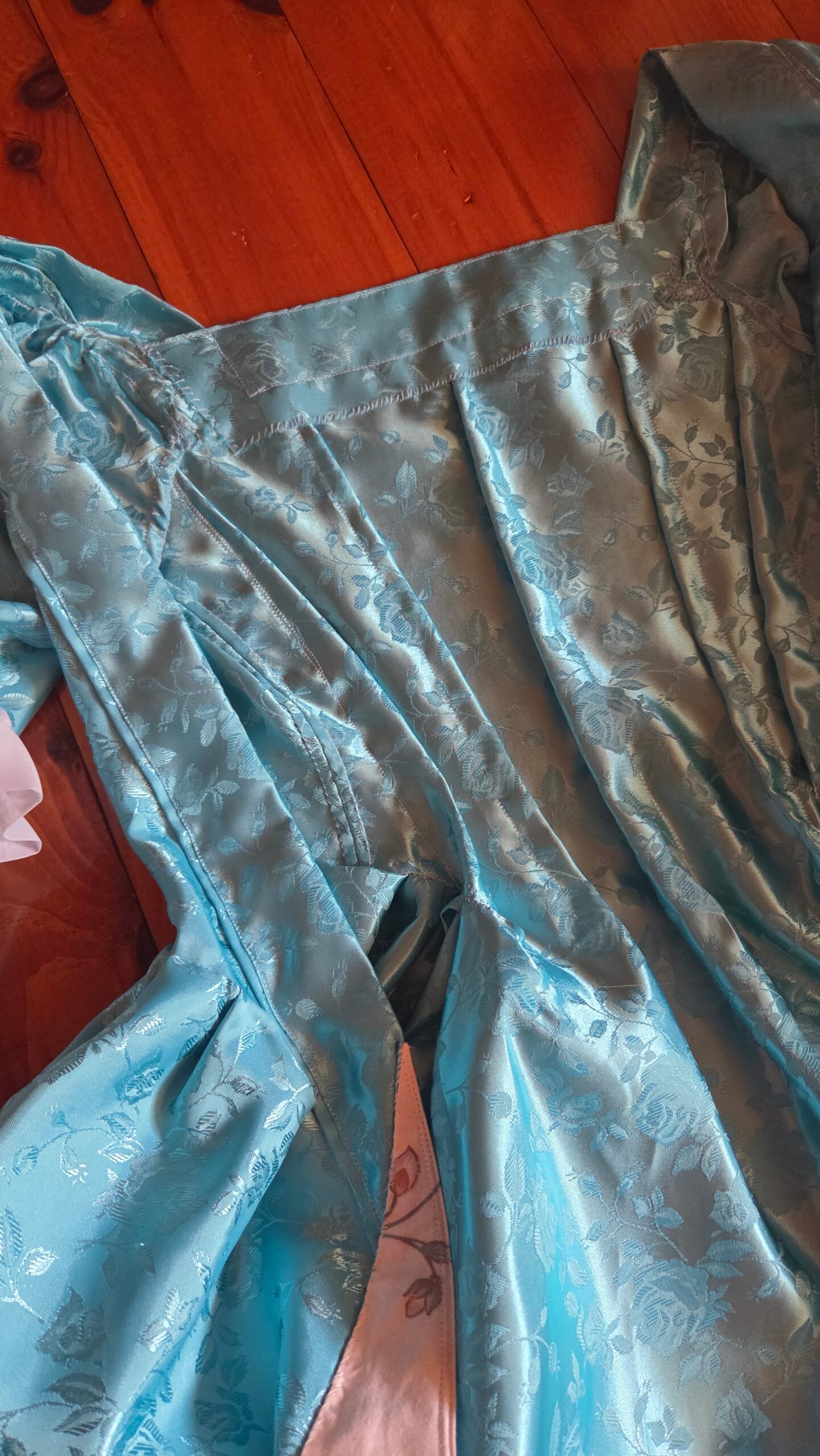 finished back inside pauper dress