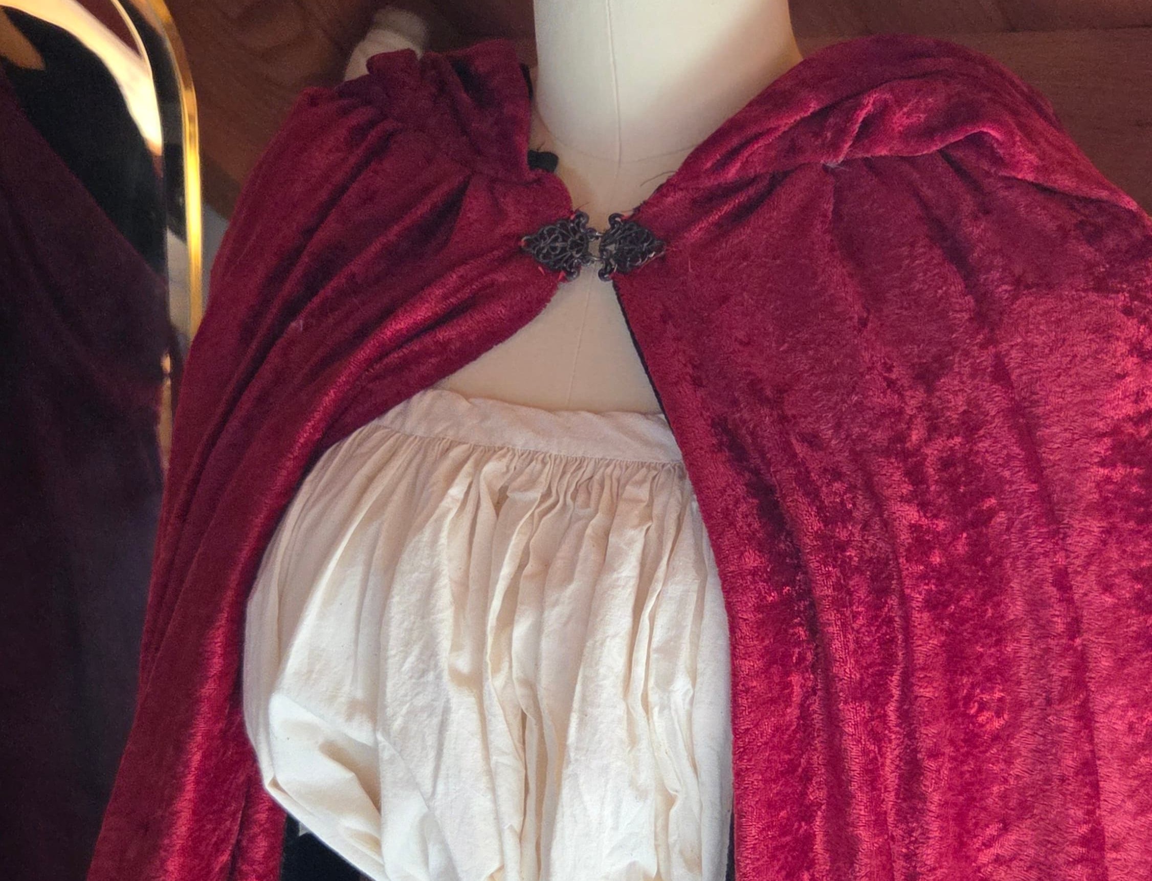 red velvet cloak clasp