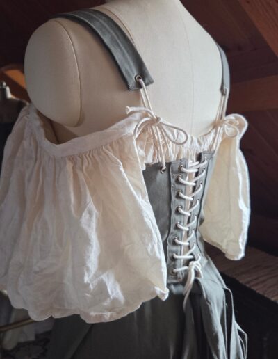 medieval peasant top back