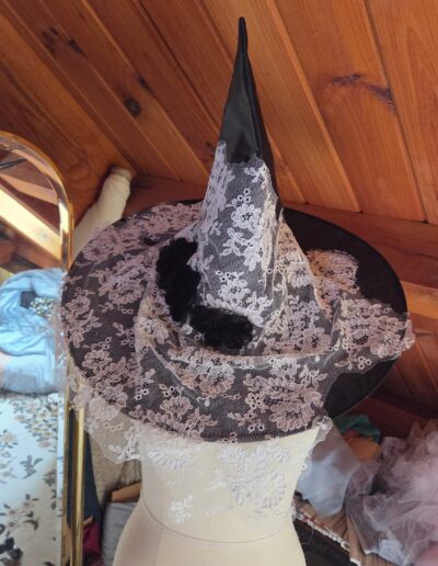 witches hat with lace