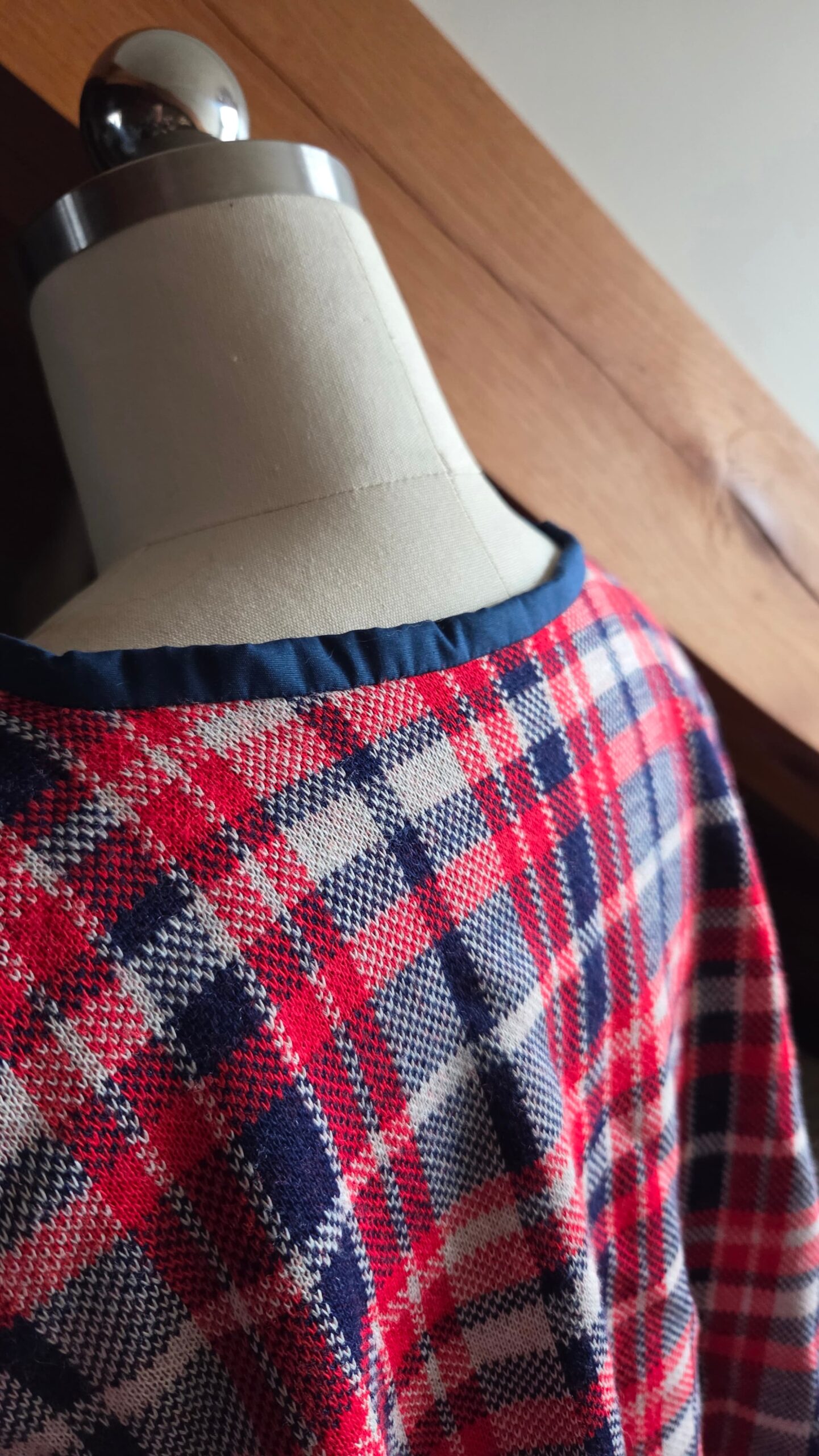 magic bed jacket back neckline closeup