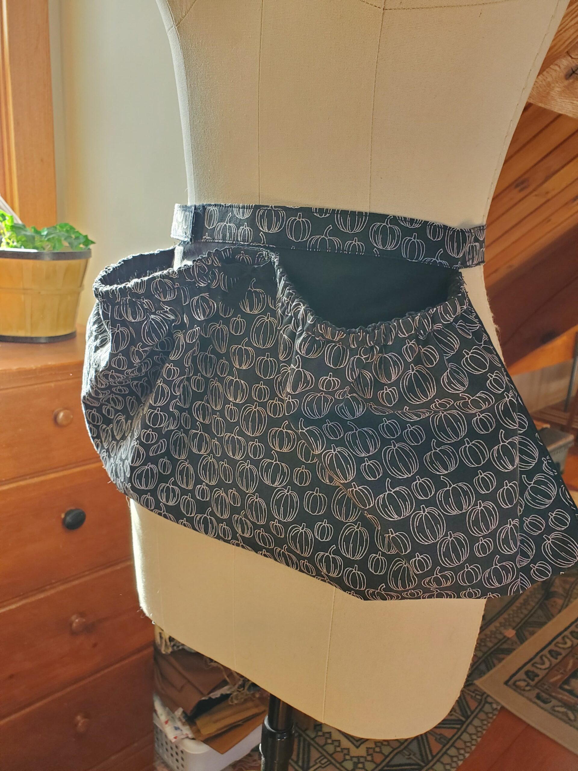 Kids Harvesting Apron - Image 3