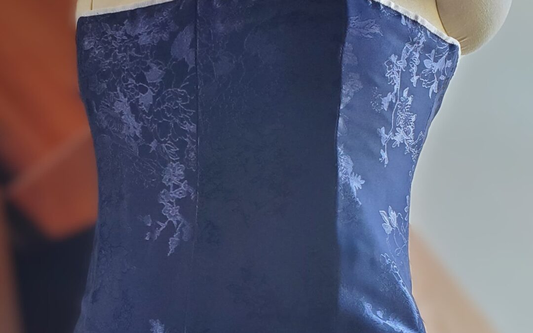 A Simple Corset: A Beginning in Self-Drafting