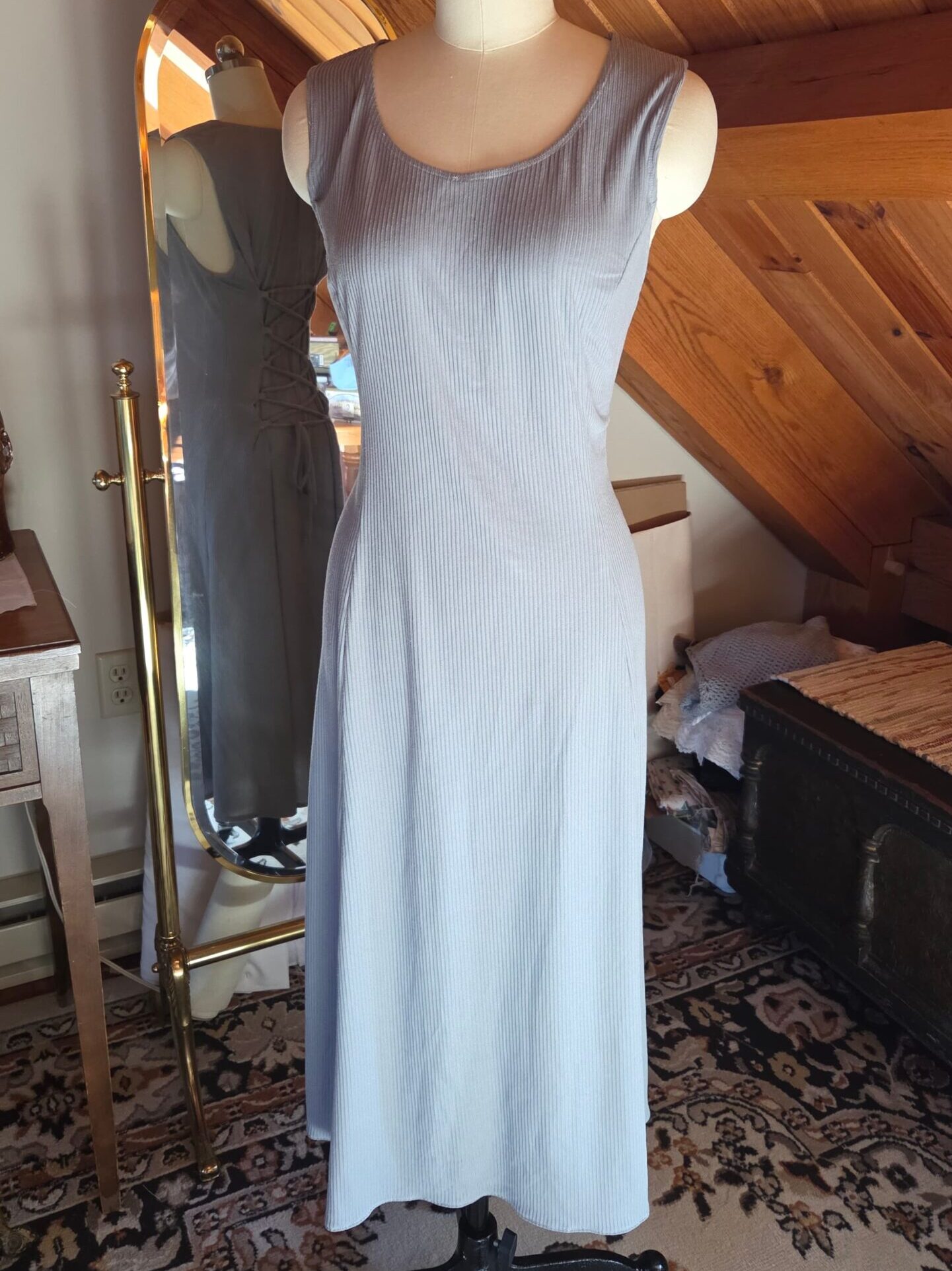A Sleeveless Knit Dress in Grey