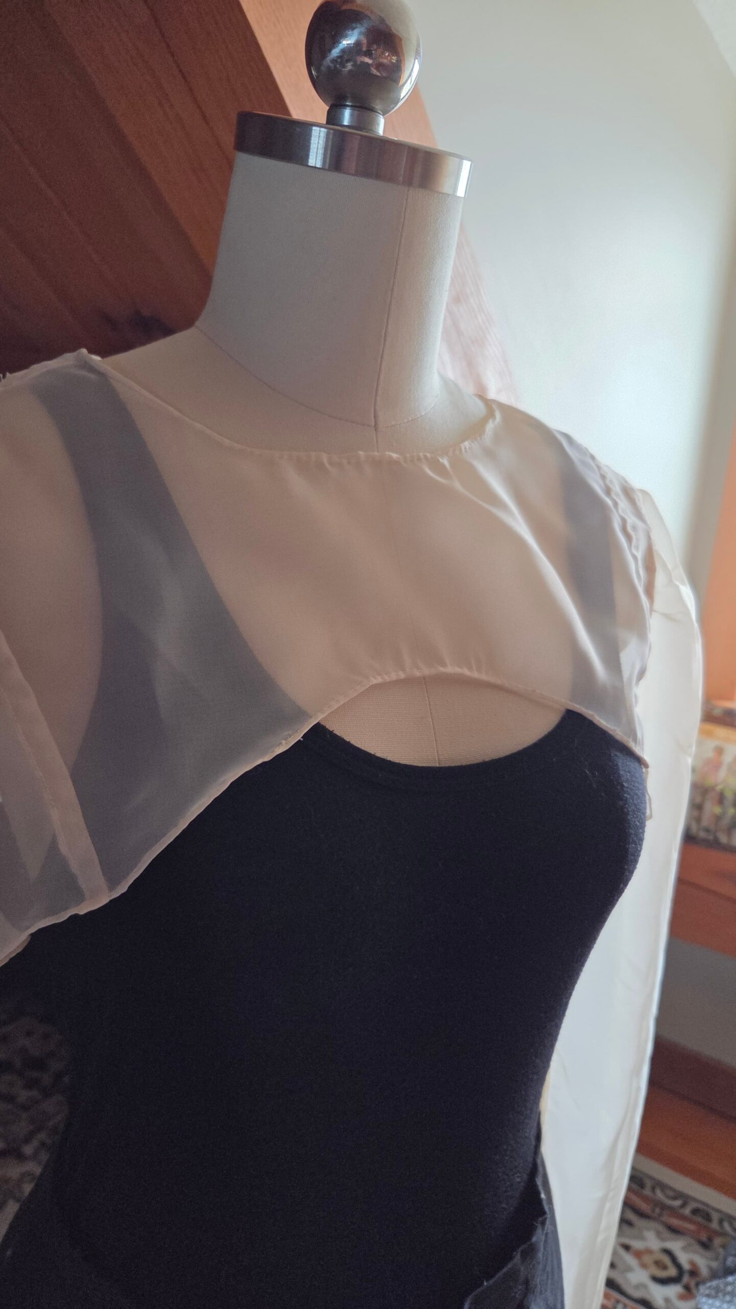 net cap displayed on mannequin head